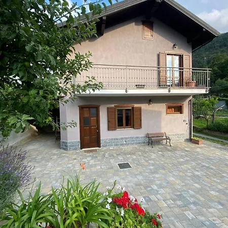 La Casa Nel Bosco Semesterbostad *